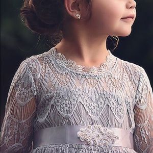 Gorgeous girls gray dress, size 7